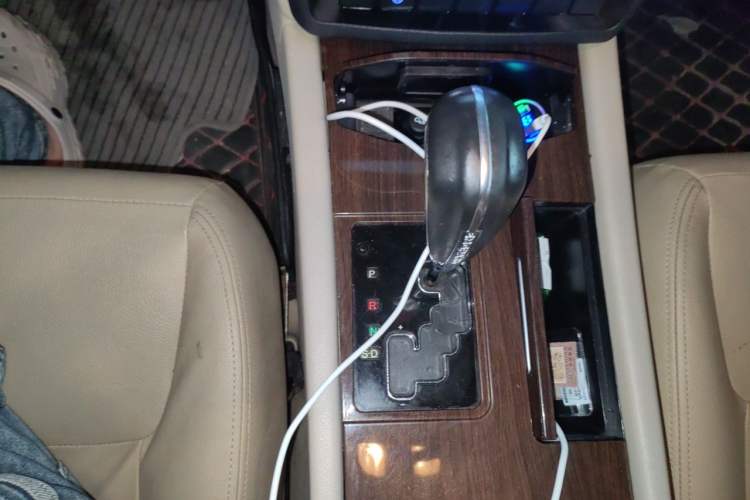 Used Geely Auto EC8 2015 2.0L Automatic Elite Edition Gear Lever