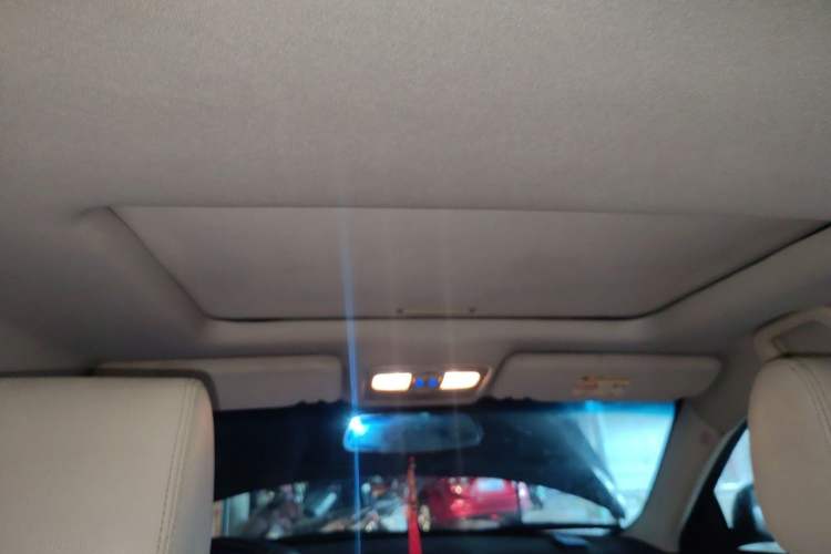 Used Geely Auto EC8 2015 2.0L Automatic Elite Edition Headliner