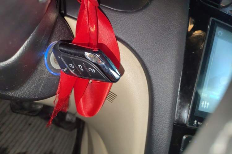 Used Geely Auto EC8 2015 2.0L Automatic Elite Edition Vehicle Key