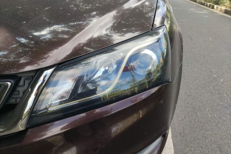 Used Geely Auto Emgrand 2016 Sedan 1.5L Manual Upward Edition Left Front Headlight