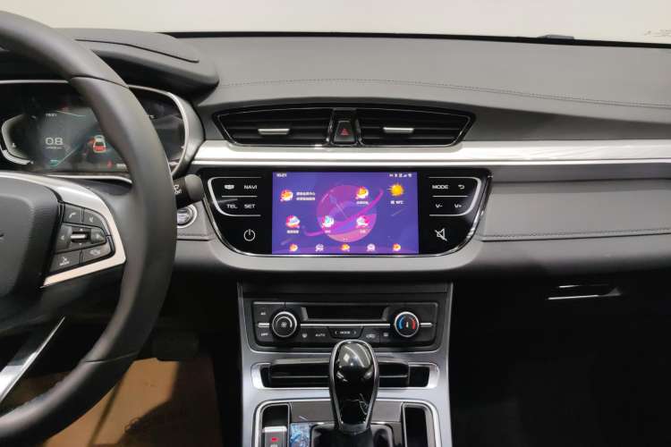 Used Geely Auto Emgrand 2020 1.5L CVT Upward Version Audio And AC Panel