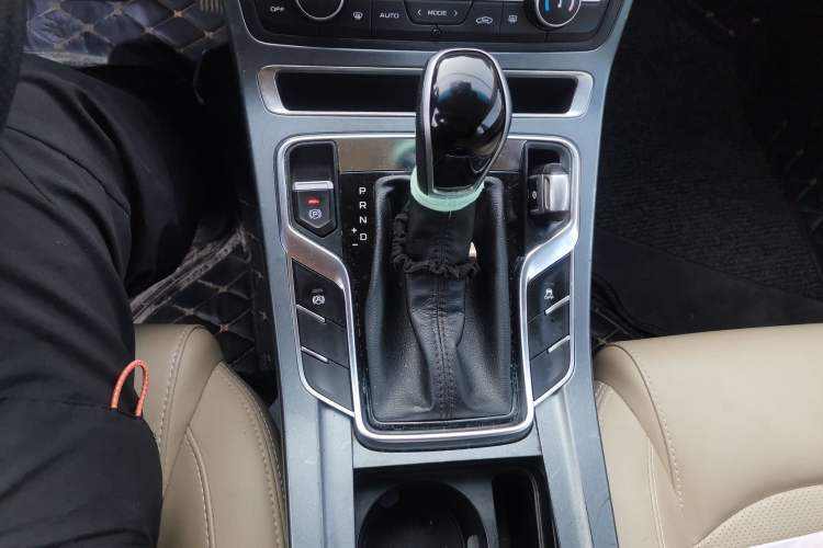 Used Geely Auto Emgrand 2018 1.5L CVT Luxury Model Gear Lever