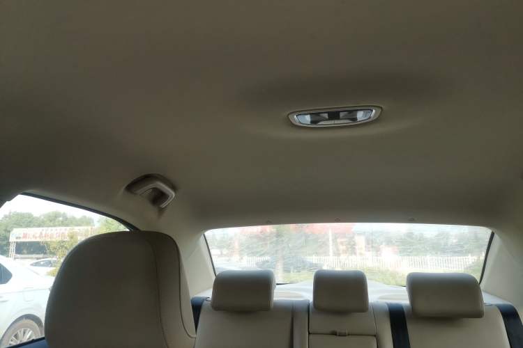 Used Geely Auto Emgrand 2018 1.5L CVT Luxury Model Headliner