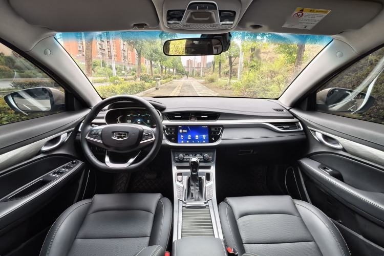 Used Geely Auto Emgrand 2019 Leading Edition 1.5L CVT Upward-Connected Model China VI Standard Interior 1