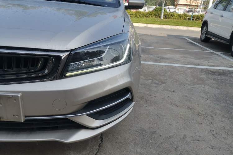 Used Geely Auto Emgrand 2018 1.5L CVT Luxury Model Left Front Headlight