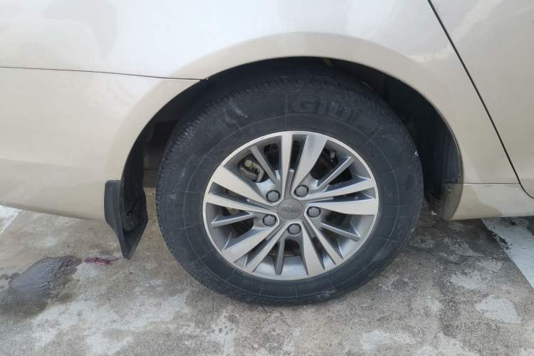 Used Geely Auto Emgrand 2018 1.5L CVT Luxury Model Right Rear Wheel Hub