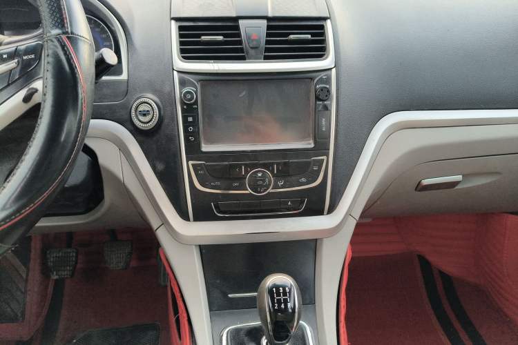 Used Geely Auto Emgrand 2014 Sedan 1.5L Manual Elite Model Audio And AC Panel