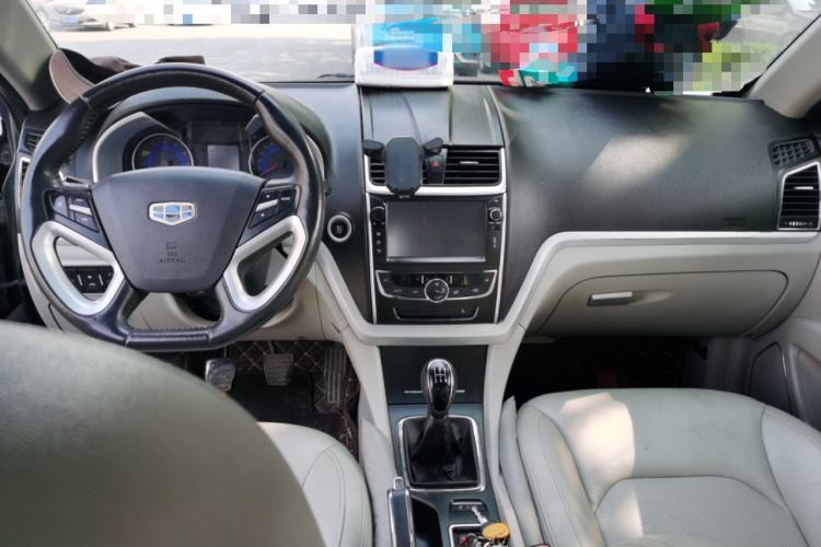 Used Geely Auto Emgrand 2014 Sedan 1.5L Manual Elite Model Center Console