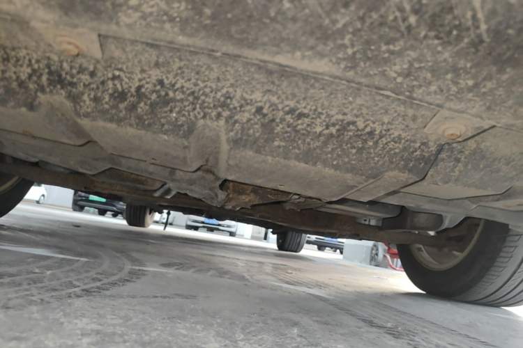 Used Geely Auto Emgrand 2014 Sedan 1.5L CVT Elite Model Chassis Front
