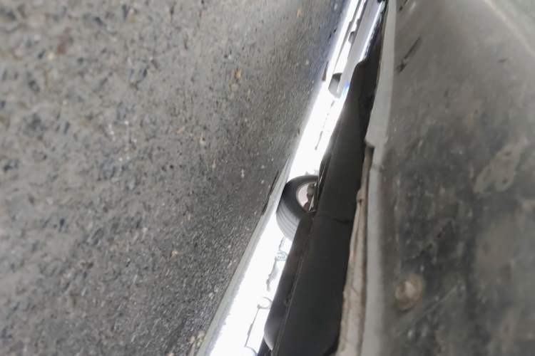 Used Geely Auto Emgrand 2014 Sedan 1.5L Manual Elite Model Chassis Front Right