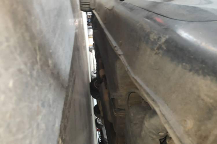 Used Geely Auto Emgrand 2014 Sedan 1.5L CVT Elite Model Chassis Rear Left