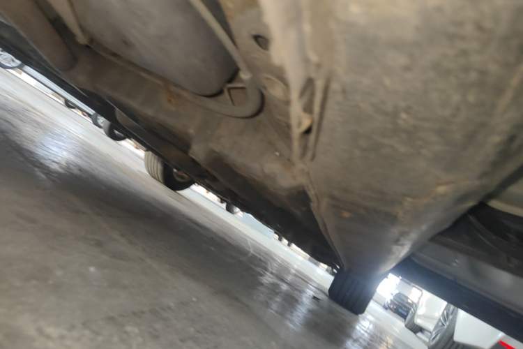Used Geely Auto Emgrand 2014 Sedan 1.5L CVT Elite Model Chassis Rear Right