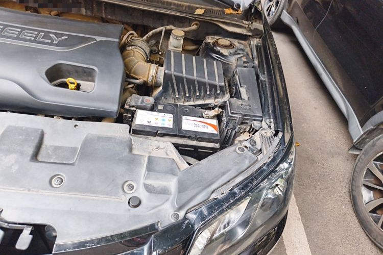 Used Geely Auto Emgrand 2014 Sedan 1.3T Manual Elite Model Engine Bay Left