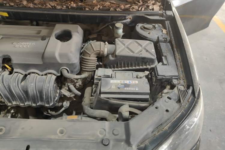 Used Geely Auto Emgrand 2014 Sedan 1.5L CVT Elite Model Engine Bay Left