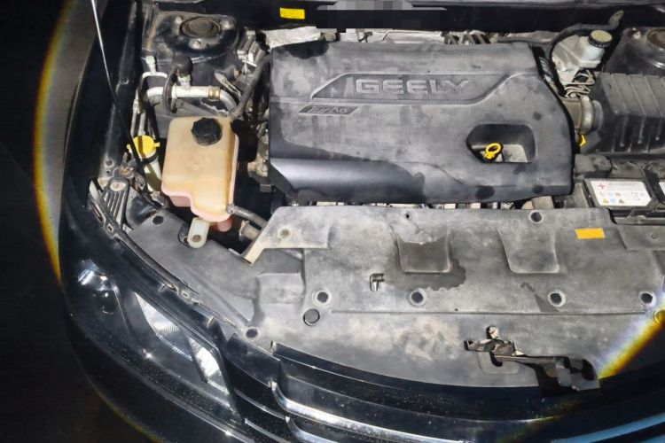 Used Geely Auto Emgrand 2014 Sedan 1.3T Manual Elite Model Engine Bay Right