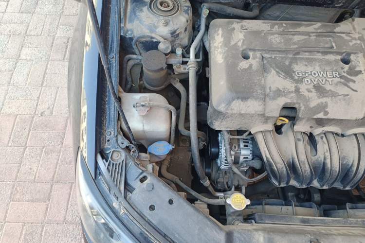 Used Geely Auto Emgrand 2014 Sedan 1.5L CVT Elite Model Engine Bay Right