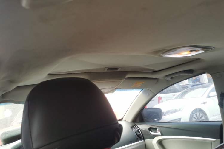 Used Geely Auto Emgrand 2014 Sedan 1.5L CVT Elite Model Headliner