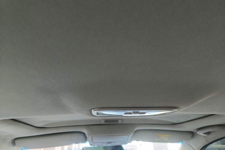 Used Geely Auto Emgrand 2014 Sedan 1.5L CVT Elite Model Headliner