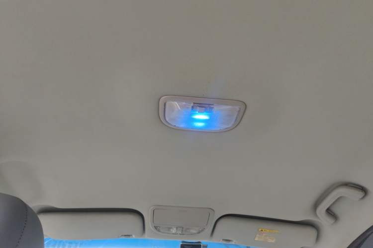 Used Geely Auto Emgrand 2014 Sedan 1.5L Manual Fashion Edition Headliner