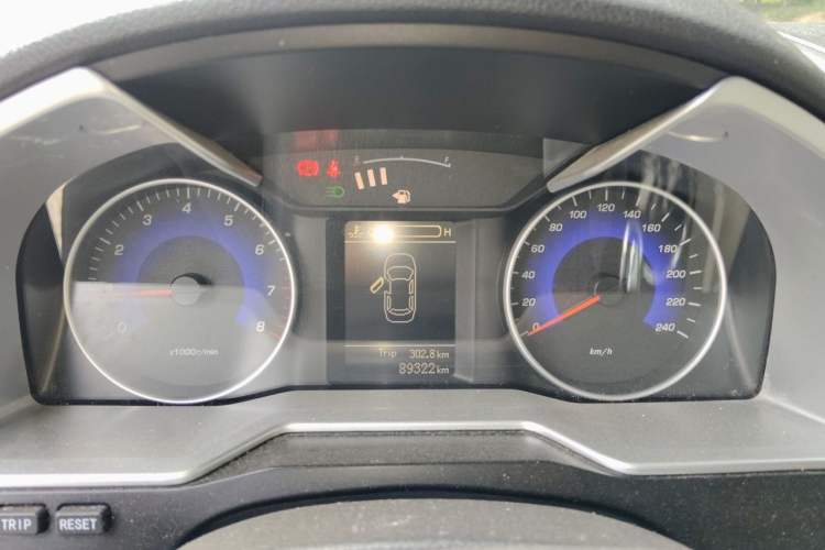 Used Geely Auto Emgrand 2014 Sedan 1.5L Manual Elite Model Instrument Cluster