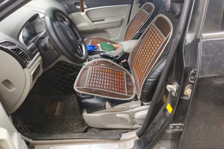 Used Geely Auto Emgrand 2014 Sedan 1.5L CVT Elite Model Left Front Seat