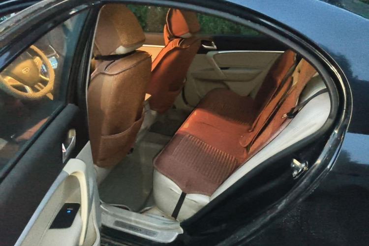 Used Geely Auto Emgrand 2014 Sedan 1.3T Manual Elite Model Left Rear Seat
