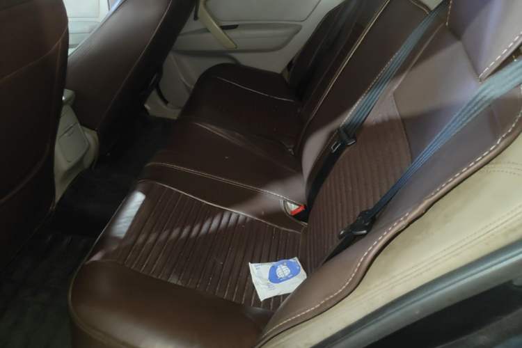 Used Geely Auto Emgrand 2014 Sedan 1.5L CVT Elite Model Left Rear Seat