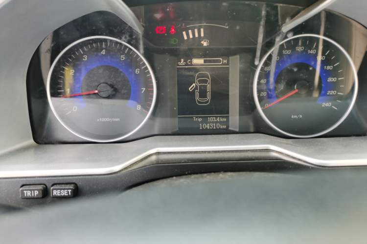Used Geely Auto Emgrand 2014 Sedan 1.5L Manual Elite Model Odometer Close Up