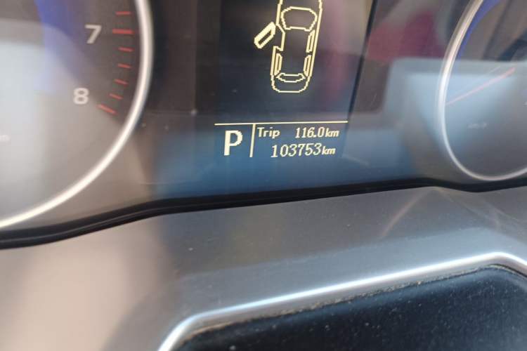 Used Geely Auto Emgrand 2014 Sedan 1.5L CVT Elite Model Odometer Close Up