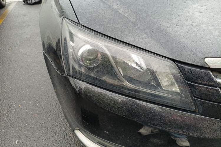 Used Geely Auto Emgrand 2014 Sedan 1.5L CVT Elite Model Right Front Headlight