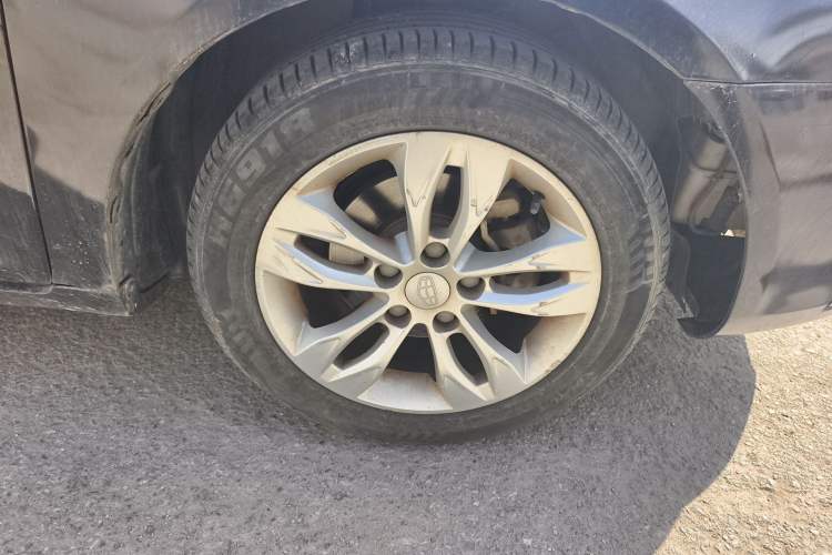 Used Geely Auto Emgrand 2014 Sedan 1.5L Manual Elite Model Right Front Wheel Hub