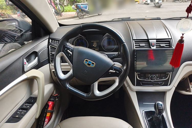 Used Geely Auto Emgrand 2014 Sedan 1.3T Manual Elite Model Steering Wheel
