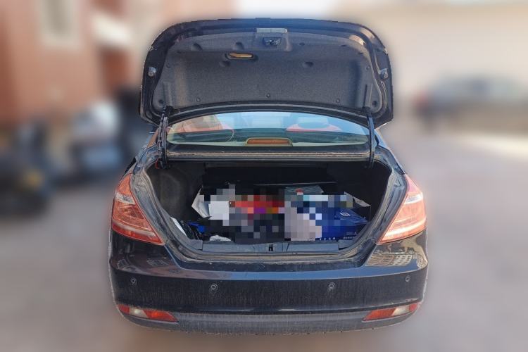 Used Geely Auto Emgrand 2014 Sedan 1.5L CVT Elite Model Trunk