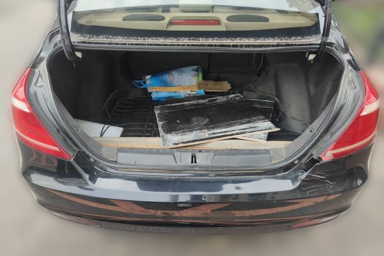 Used Geely Auto Emgrand 2014 Sedan 1.5L Manual Fashion Edition Trunk