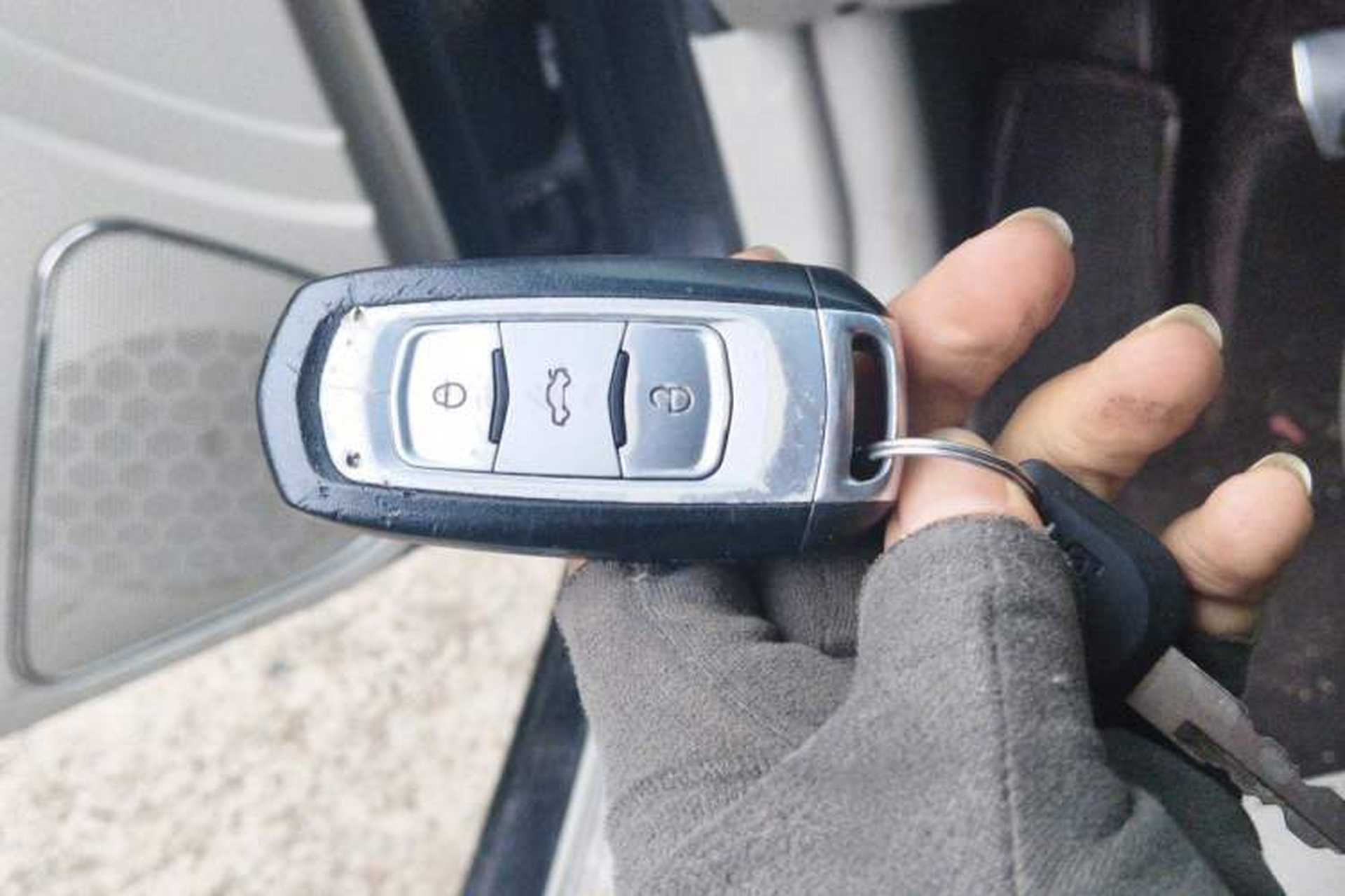 Used Geely Auto Emgrand 2014 Sedan 1.5L Manual Elite Model Vehicle Key