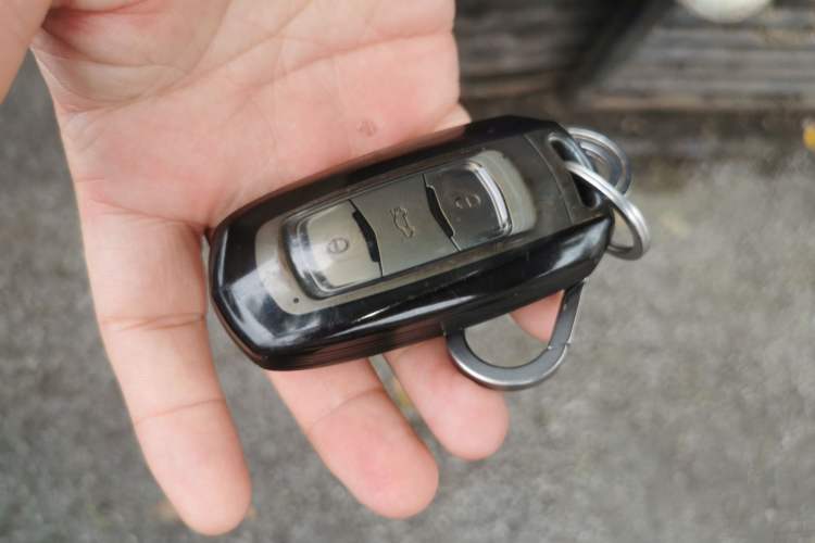 Used Geely Auto Emgrand 2014 Sedan 1.5L CVT Elite Model Vehicle Key
