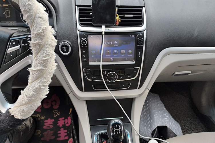 Used Geely Auto Emgrand 2014 Sedan 1.5L Manual Elite Model Audio And AC Panel