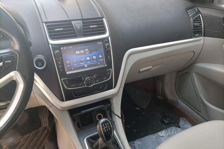 Used Geely Auto Emgrand 2014 Sedan 1.5L Manual Elite Model Audio And AC Panel