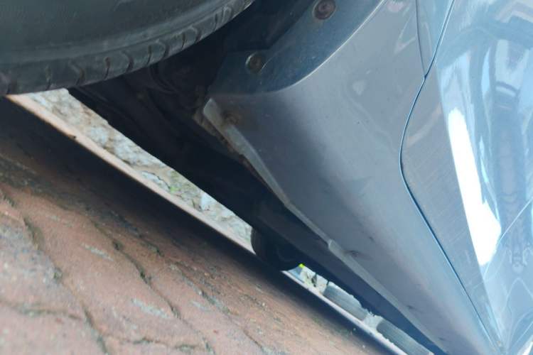 Used Geely Auto Emgrand 2014 Sedan 1.3T CVT Elite Model Chassis Rear Right