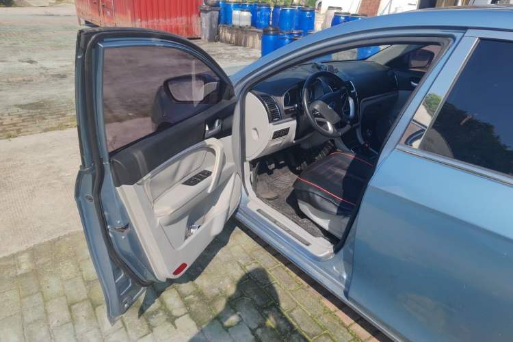 Used Geely Auto Emgrand 2014 Sedan 1.5L Manual Elite Model Driver Seat