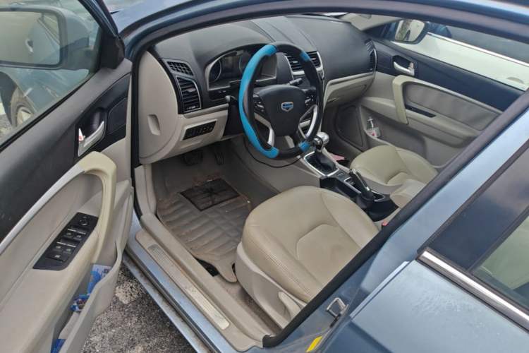 Used Geely Auto Emgrand 2014 Sedan 1.3T CVT Elite Model Driver Seat
