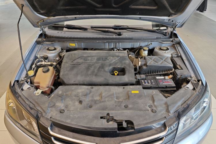 Used Geely Auto Emgrand 2014 Sedan 1.3T CVT Prestige Model Engine Bay