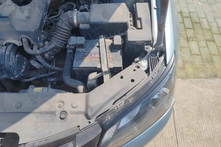 Used Geely Auto Emgrand 2014 Sedan 1.5L Manual Elite Model Engine Bay Left
