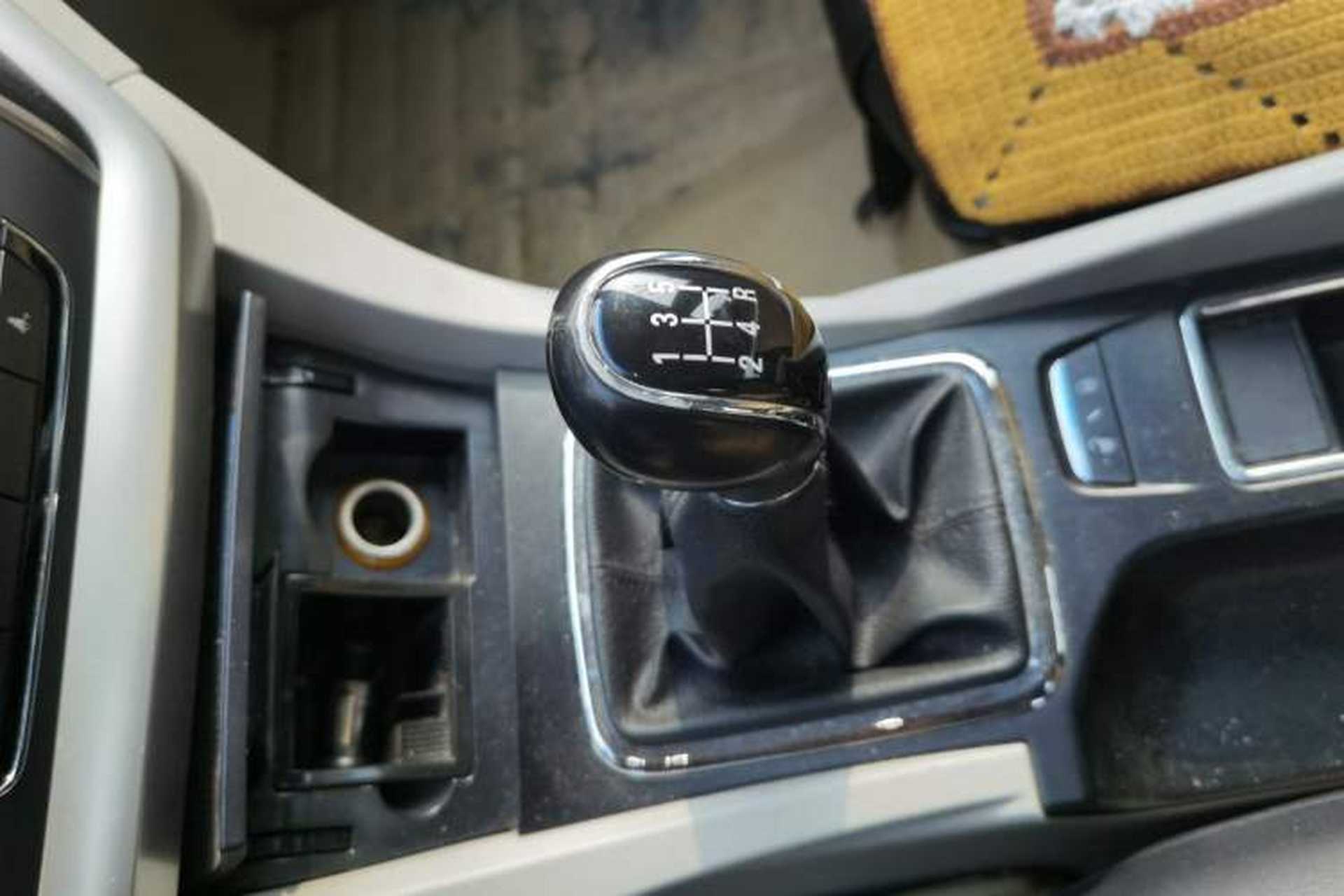 Used Geely Auto Emgrand 2014 Sedan 1.5L Manual Fashion Edition Gear Lever