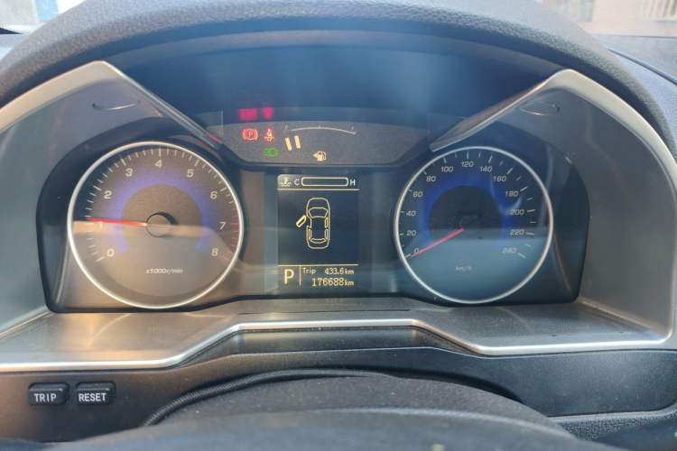 Used Geely Auto Emgrand 2014 Sedan 1.3T CVT Elite Model Instrument Cluster