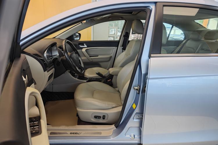 Used Geely Auto Emgrand 2014 Sedan 1.3T CVT Prestige Model Left Front Seat