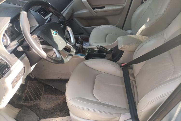 Used Geely Auto Emgrand 2014 Sedan 1.5L Manual Elite Model Left Front Seat