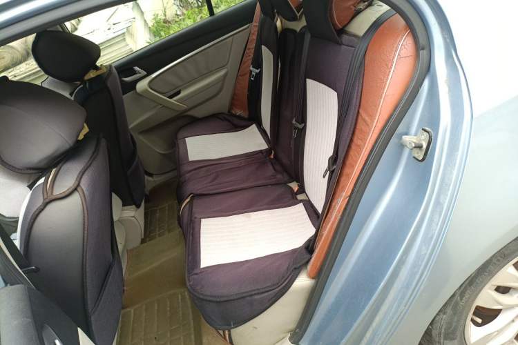 Used Geely Auto Emgrand 2014 Sedan 1.5L Manual Elite Model Left Rear Seat