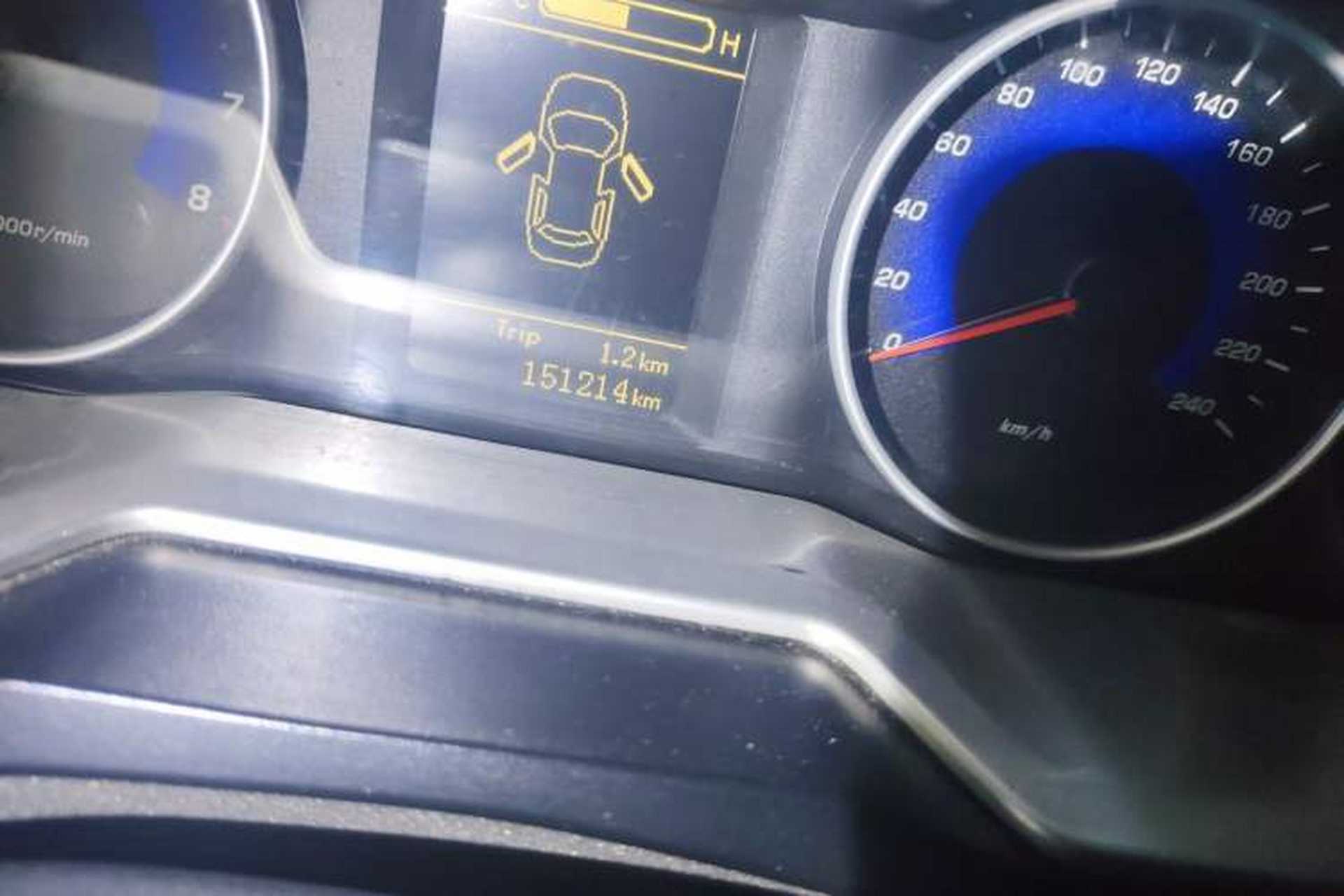 Used Geely Auto Emgrand 2014 Sedan 1.5L Manual Fashion Edition Odometer Close Up