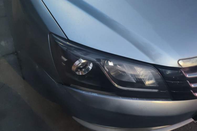 Used Geely Auto Emgrand 2014 Sedan 1.5L Manual Fashion Edition Right Front Headlight